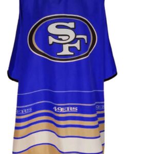 The Blue San Francisco 49ers Barber Cape is a bold and stylish barber cape designed to bring a fresh, modern, and sporty look to your workspace. Featuring a rich blue color combined with the iconic 49ers logo, this cape delivers a unique twist on classic team style while keeping your clients fully protected during every haircut.
